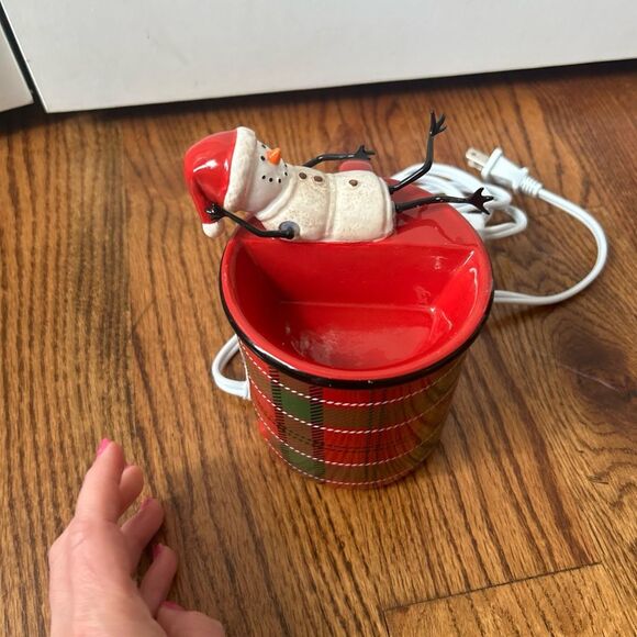 Scentsy MELT MY HEART  Wax Warmer Plaid Coffee Mug Snowman Element - Picture 4 of 6